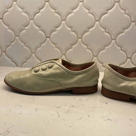 Mix Mooz light green flat, worn a few times - Picture 4 of 6